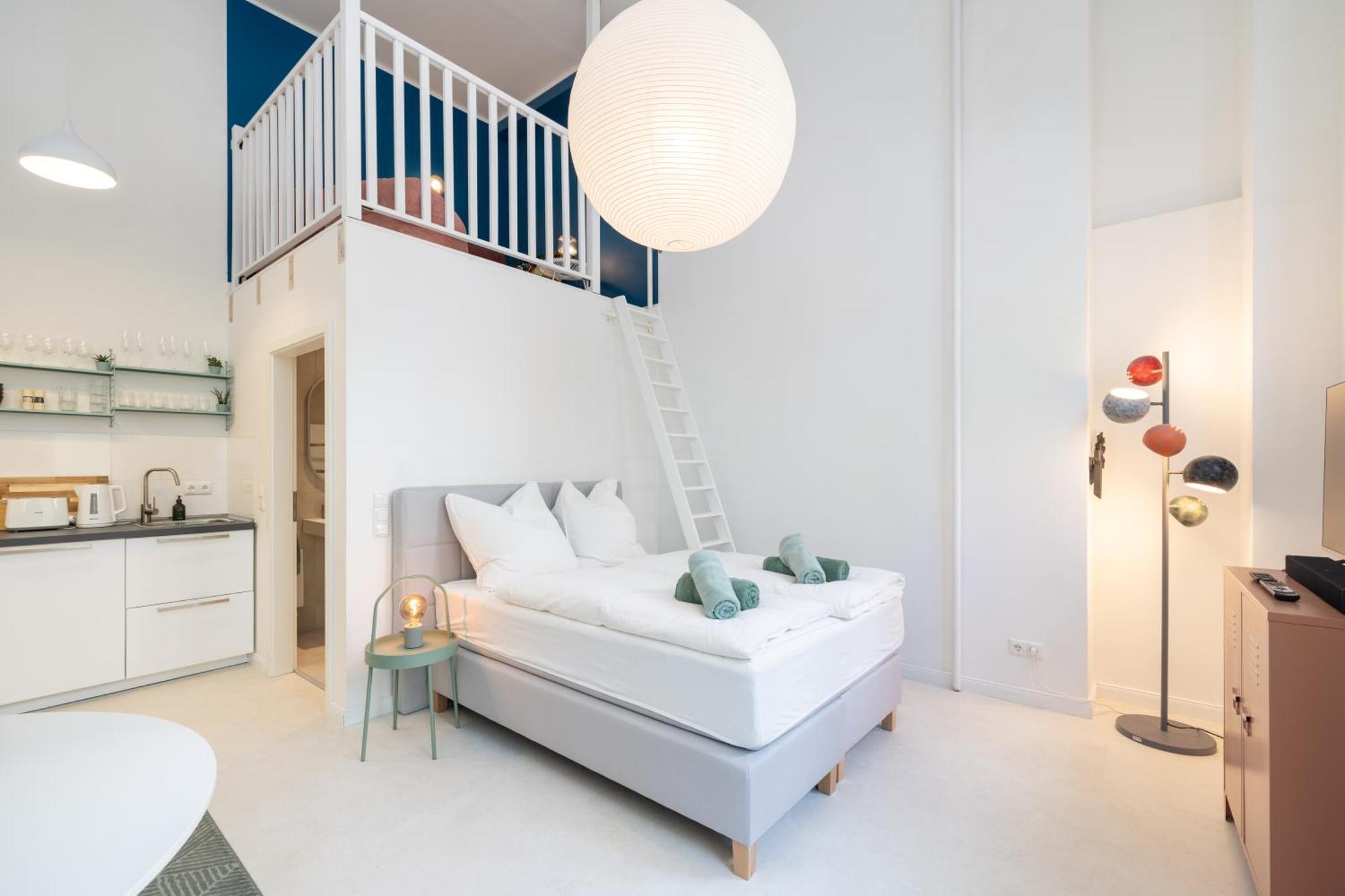 Great 2-Room Loft With 2 Bathrooms And 2 Kitchen Βερολίνο Εξωτερικό φωτογραφία