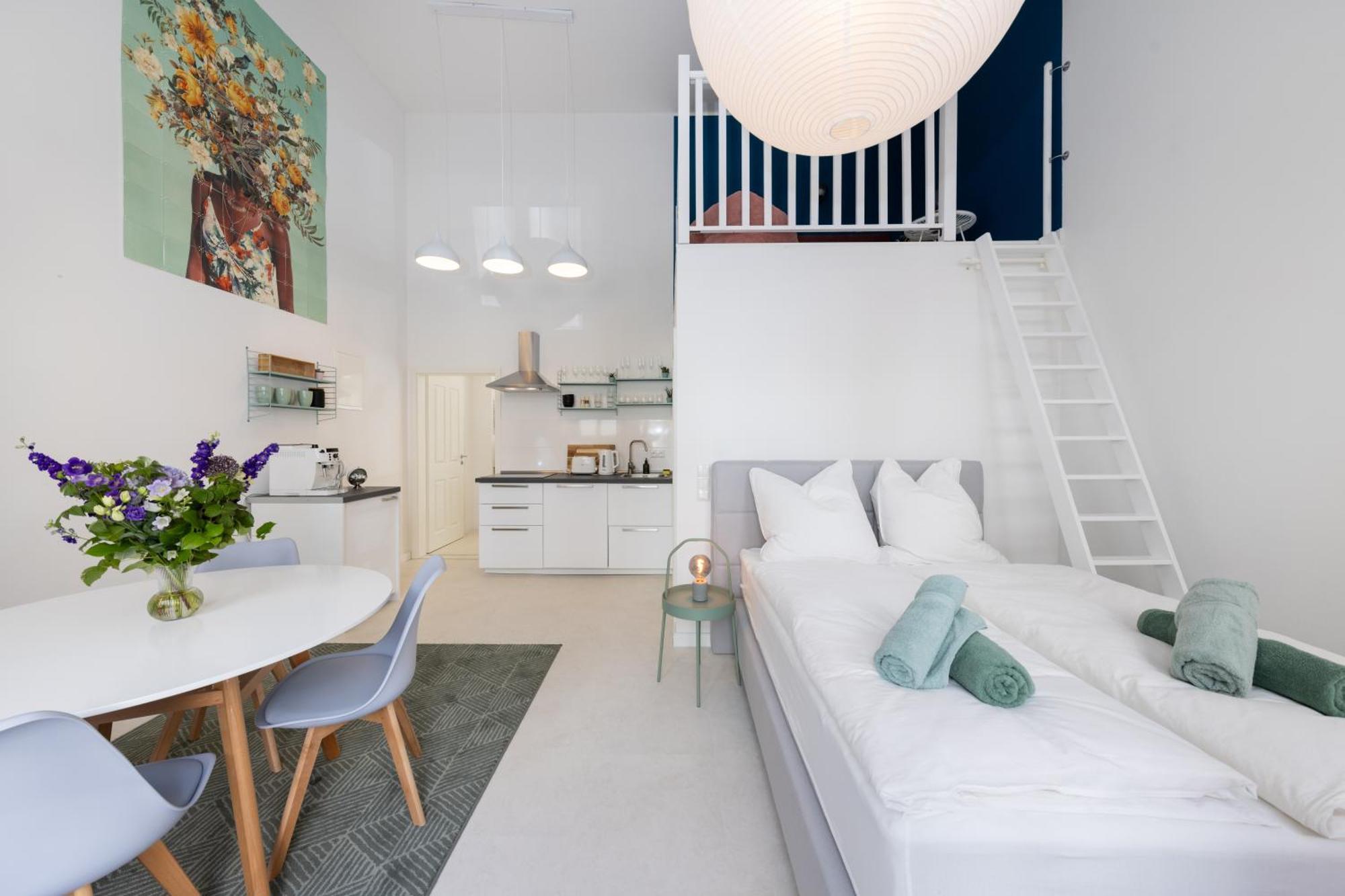 Great 2-Room Loft With 2 Bathrooms And 2 Kitchen Βερολίνο Εξωτερικό φωτογραφία
